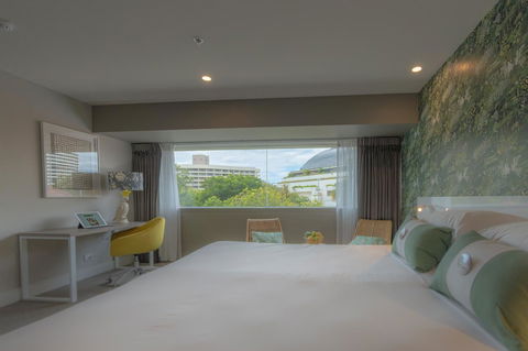 Pacific Hotel Cairns - Darwin Tourism 26