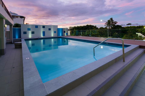 Pacific Hotel Cairns - Darwin Tourism 1