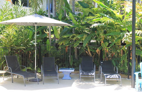 Sea Point On Trinity Beach - Darwin Tourism 3