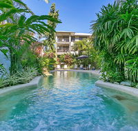 Sea Point on Trinity Beach - Darwin Tourism