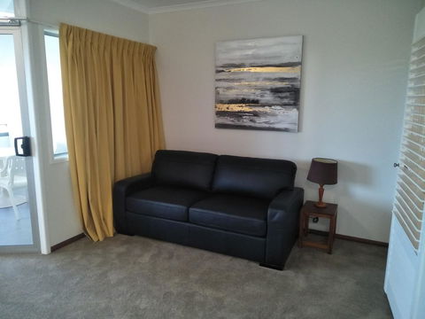 Airlie Seaview Apartments - Darwin Tourism 14