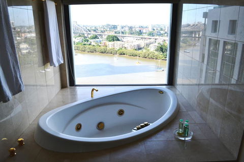 Stamford Plaza Brisbane - Darwin Tourism 41
