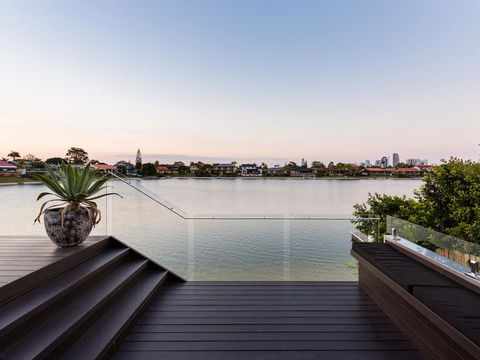 Rumrunner Resort - Darwin Tourism 12