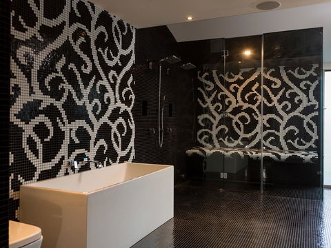 Rumrunner Resort - Darwin Tourism 26