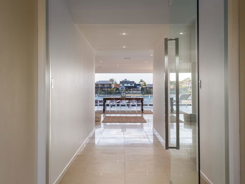 Rumrunner Resort - Darwin Tourism 2