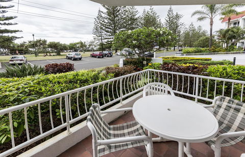 Le Beach Apartments - Darwin Tourism 6