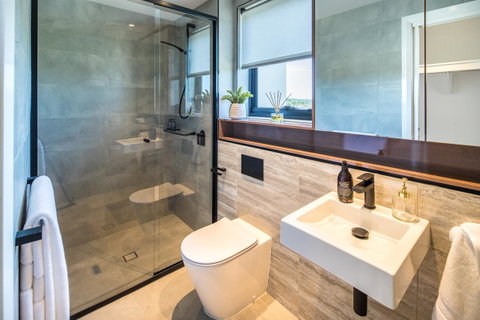 The Residences At The Peninsula - Darwin Tourism 5