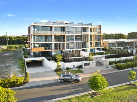 The Residences At The Peninsula - Darwin Tourism 8