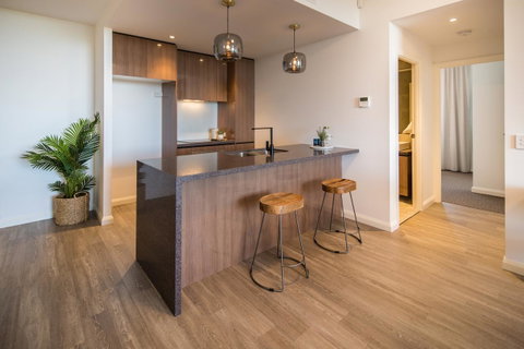 The Residences At The Peninsula - Darwin Tourism 6