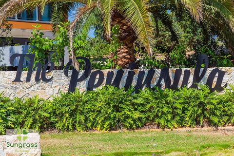 The Residences At The Peninsula - Darwin Tourism 12