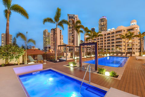 Qube Broadbeach Ocean View Apartments - Darwin Tourism 30