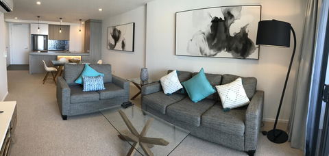 Qube Broadbeach Ocean View Apartments - Darwin Tourism 18