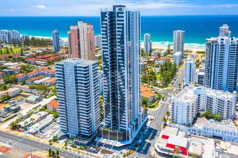 Qube Broadbeach Ocean View Apartments - Darwin Tourism 0