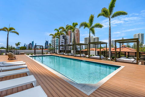 Qube Broadbeach Ocean View Apartments - Darwin Tourism 8
