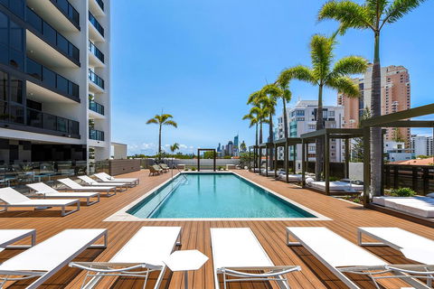 Qube Broadbeach Ocean View Apartments - Darwin Tourism 17