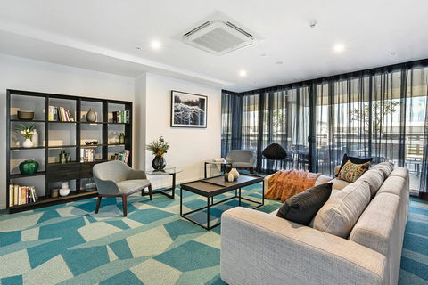 Qube Broadbeach Ocean View Apartments - Darwin Tourism 14