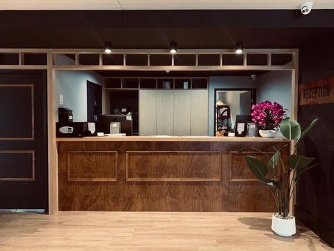 Woodroffe Hotel - Darwin Tourism 1