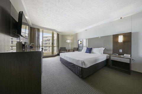 Novotel Surfers Paradise - Darwin Tourism 18