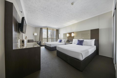 Novotel Surfers Paradise - Darwin Tourism 15