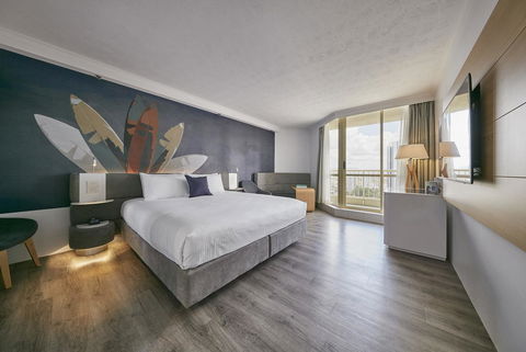 Novotel Surfers Paradise - Darwin Tourism 14
