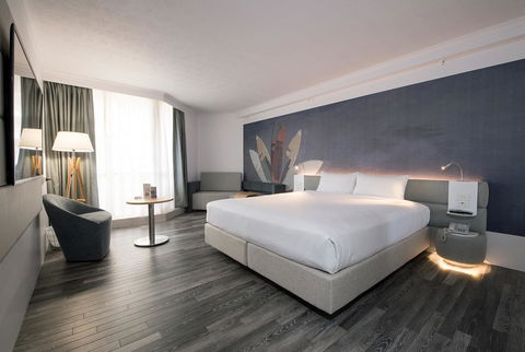 Novotel Surfers Paradise - Darwin Tourism 9