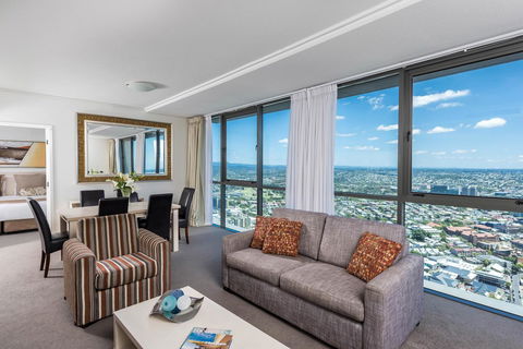 Oaks Brisbane Aurora Suites - Darwin Tourism 7
