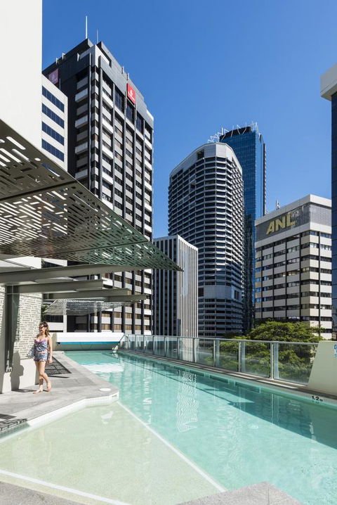 Oaks Brisbane Aurora Suites - Darwin Tourism 3