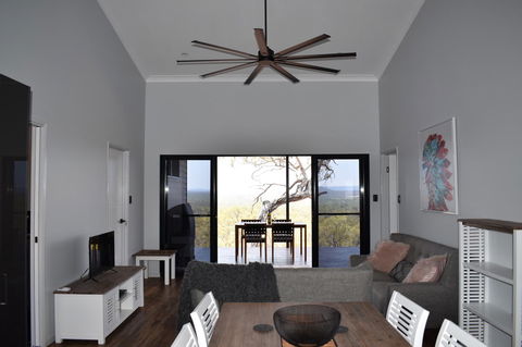 Ironbark House - Darwin Tourism 30