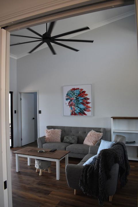 Ironbark House - Darwin Tourism 15