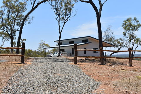 Ironbark House - Darwin Tourism 0