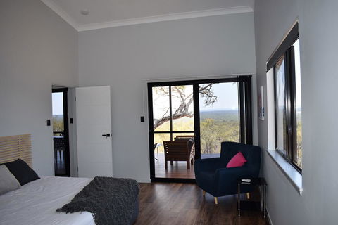 Ironbark House - Darwin Tourism 42
