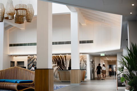 Novotel Cairns Oasis Resort - Darwin Tourism 11