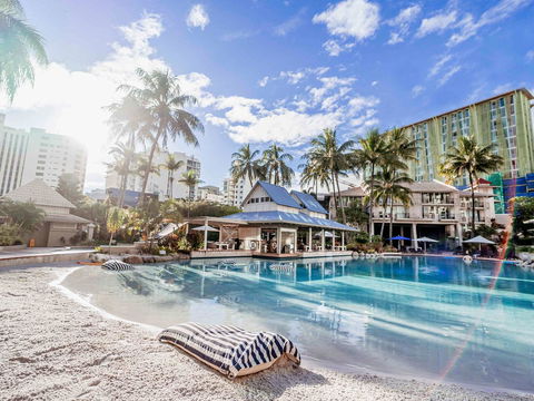 Novotel Cairns Oasis Resort - Darwin Tourism 0