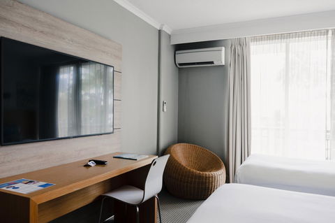 Novotel Cairns Oasis Resort - Darwin Tourism 26