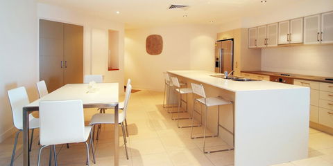 Coral Cove Apartments - Darwin Tourism 24