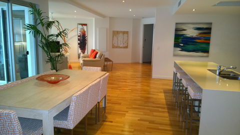 Coral Cove Apartments - Darwin Tourism 4