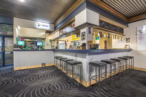 Nightcap At Atherton Hotel - Darwin Tourism 5