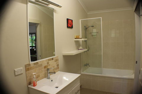 Boutique Bungalows - Darwin Tourism 32