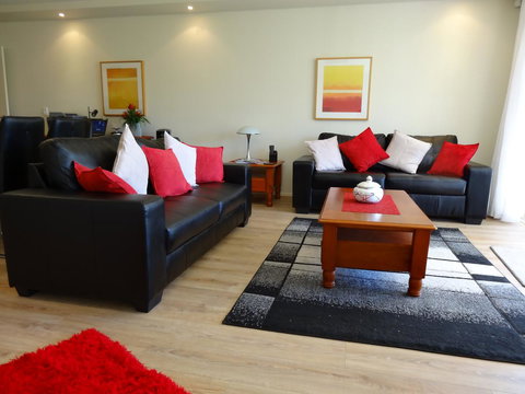 Waterfront Resort Villa With Buggy - Darwin Tourism 4