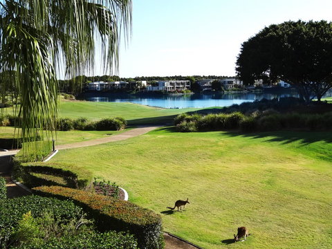 Waterfront Resort Villa With Buggy - Darwin Tourism 3