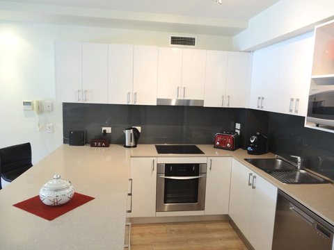 Waterfront Resort Villa With Buggy - Darwin Tourism 7