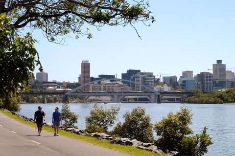 Central Cosmo Apartment Hotel - Darwin Tourism 8