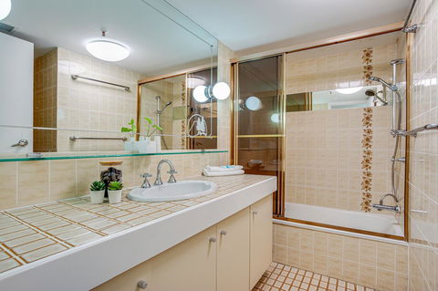 Gemini Court Holiday Apartments - Darwin Tourism 11