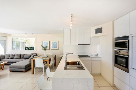 Little Cove Court - Darwin Tourism 27