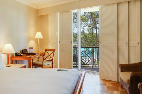 InterContinental Sanctuary Cove Resort, An IHG Hotel - Darwin Tourism 4