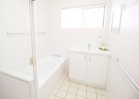 Aabon Apartments & Motel - Darwin Tourism 21