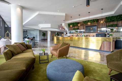 Eatons Hill Hotel - Darwin Tourism 7