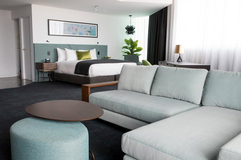 Eatons Hill Hotel - Darwin Tourism 43