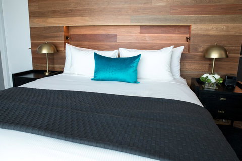 Eatons Hill Hotel - Darwin Tourism 33