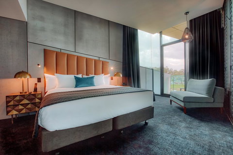 Eatons Hill Hotel - Darwin Tourism 15